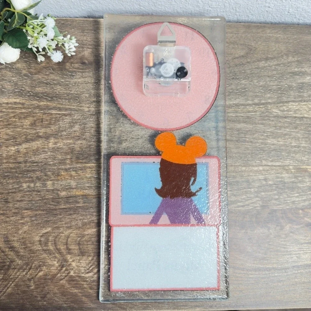 RARE Disney World Moms Panel Clock Fused Glass Signed Disney Collectible award